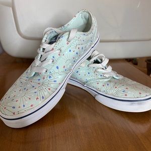 Women’s/Kids Vans
